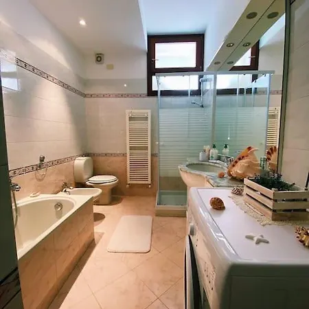 Διαμέρισμα Fonzi's House