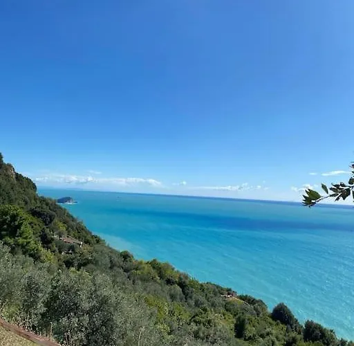 Fonzi's House Apartment